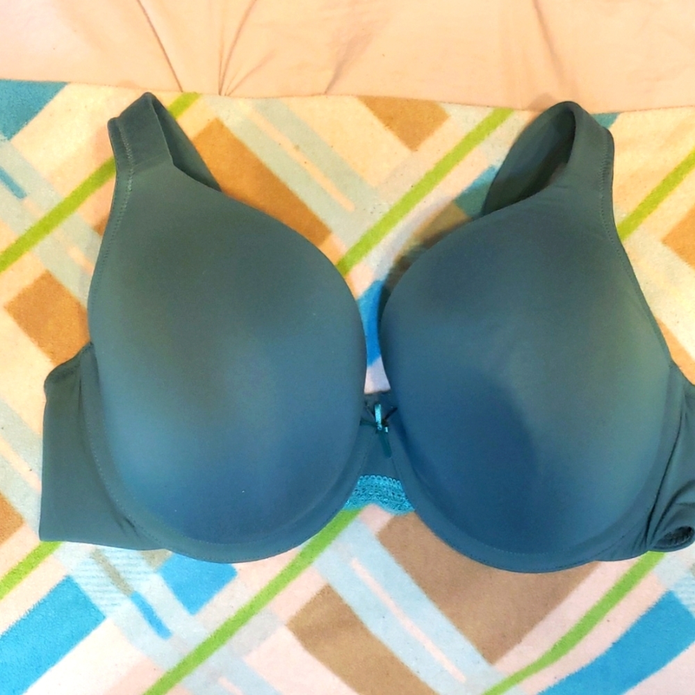 Full coverage bra